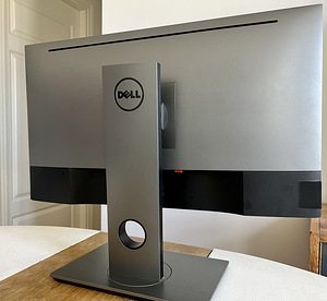 Монитор DELL 27" UltraSharp U2717D IPS (3 фото из 3)