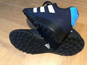 Бутсы Adidas , размер 36,5 (1 фото из 3)