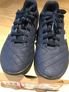 Бутсы Adidas , размер 36,5 (3 фото из 3)