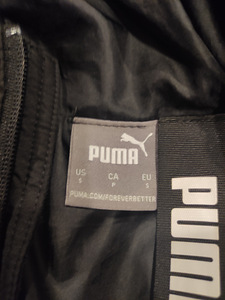 Продам мужскую куртку Puma, размер S. (3 фото из 3)