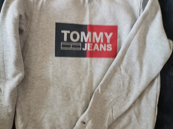 Свитер tommy hilfiger S