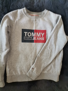 Tommy hilfiger pusa S (1 foto / 4)