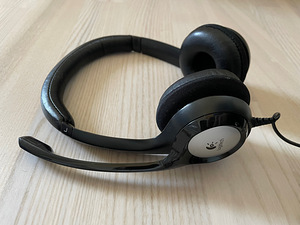 Logitech H390, черный - Гарнитура (1 фото из 3)