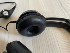Logitech H390, черный - Гарнитура (2 фото из 3)
