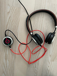Jabra Evolve 40, черный - Гарнитура (1 фото из 4)