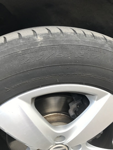 Диски VW Tiguan + летняя резина (2 фото из 6)