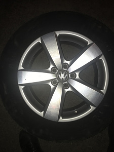 Диски VW Tiguan + летняя резина (1 фото из 6)