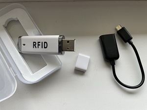 RFID lugeja ja kaardid (2 foto / 3)