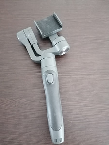 Stabilisaator piltide ja videote tegemiseks mobiiltelefonile (3 foto / 10)