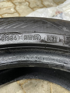 235/50 Р19 (4 фото из 4)
