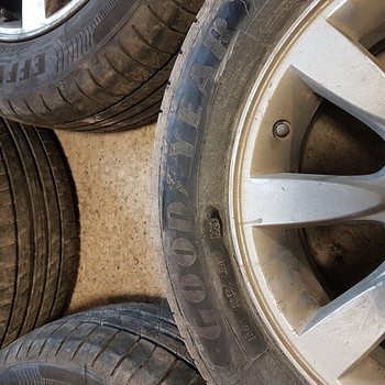 Goodyear rehvid, 215/60 r16