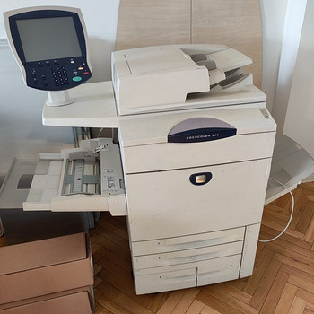 Принтер Xerox DC240