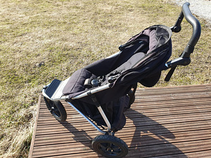 Mountain Buggy jalutuskäru (3 foto / 9)