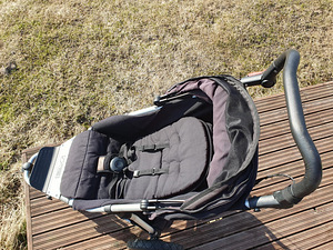 Mountain Buggy jalutuskäru (5 foto / 9)