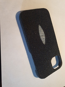 iPhone 14 telefoni ümbris (1 foto / 3)