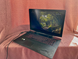 Lenovo Y700-17ISK Laptop (ideapad) (2 foto / 4)