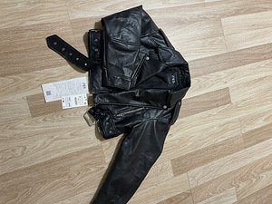 Кожанка (5 фото из 7)