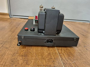 Ламповый усилитель (3 фото из 3)