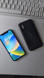 iPhone Xs 256 must, uus aku (6 foto / 10)