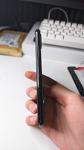 iPhone Xs 256 must, uus aku (9 foto / 10)