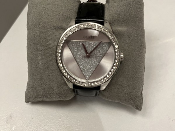 Часи Guess