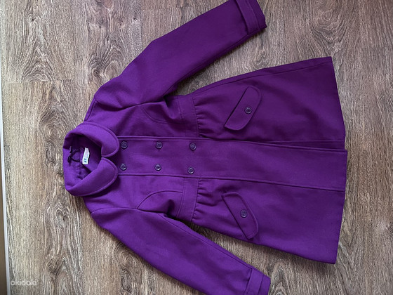 Пальто к/с H&M для девочки 140 р.