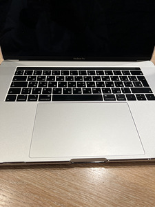 Apple MacBook Pro 2018 | 15,4 дюйма | Сенсорная панель (2 фото из 10)