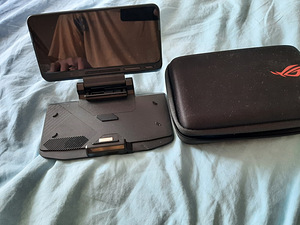 Asus rog fone3 (2 foto / 2)