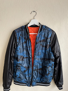Двусторонний бомбер DKNY (3 фото из 4)