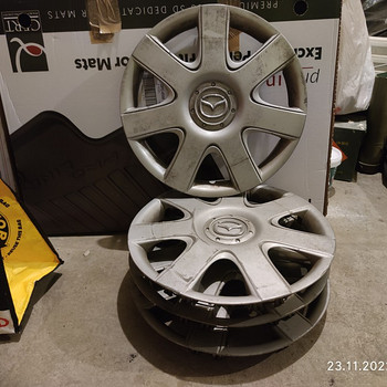 MAZDA originaalkorgid 15", 4 tk.