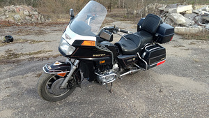 Honda Goldwing GL1200 (3 foto / 4)