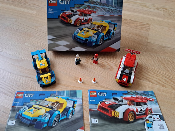 Гоночные автомобили LEGO 60256 (Гоночные автомобили)