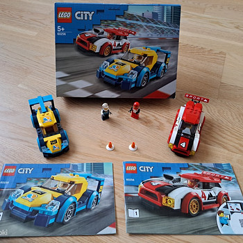 Гоночные автомобили LEGO 60256 (Гоночные автомобили)