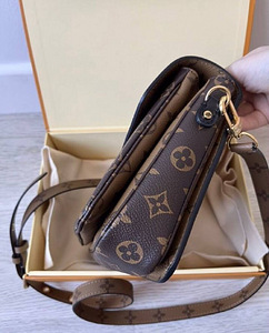Сумка Louis Vuitton (3 фото из 10)