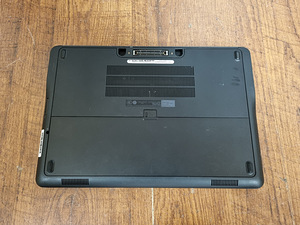 Dell Latitude E7240 I5,8GB,128SSD,Win 11 (3 фото из 3)
