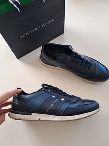 Tommy Hilfiger р. 41 (1 фото из 3)