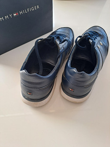 Tommy Hilfiger р. 41 (2 фото из 3)