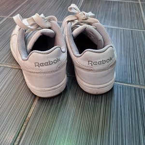 Reebok 32 (2 фото из 3)