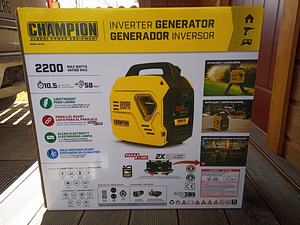 Inverterbensiinigeneraator Champion 1900W (1 foto / 6)