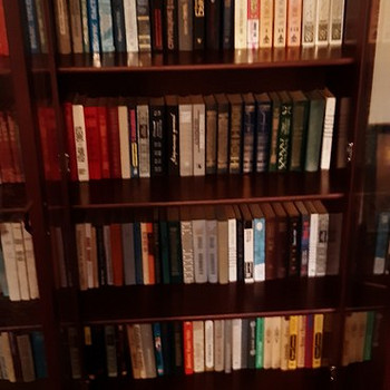 Книги. Детективы, приключения, фантастика