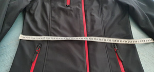 Женская куртка softshell р.S (5 фото из 9)