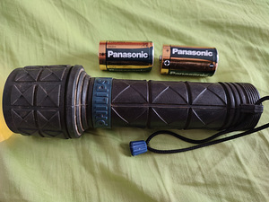 Veekindel PHILIPS käsi taskulamp (2 foto / 4)