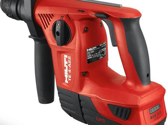 Перфоратор аккумуляторный Hilti TE 4-A22 + зарядка