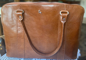 Beautiful leather bag (1 foto / 10)