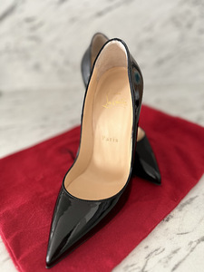Christian Louboutin (3 фото из 3)