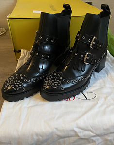 Ботинки Red Valentino (1 фото из 7)