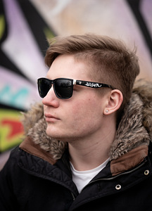 Солнцезащитные очки Quiksilver (8 фото из 10)