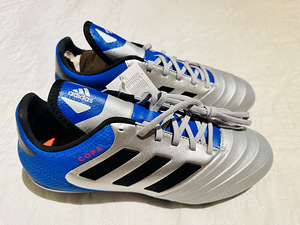 НОВЫЕ футбольные бутсы ADIDAS 39.5 (1 фото из 3)