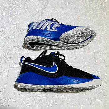 UUED Nike Team Hustle Quick 2 GS Shoes 37.5