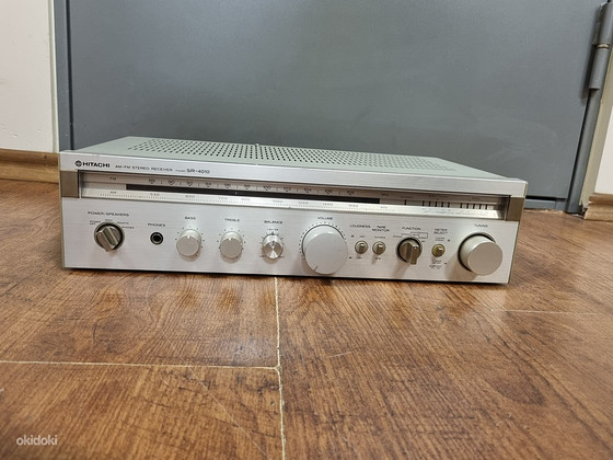 Hitachi SR-4010 AM/FM Stereo Receiver